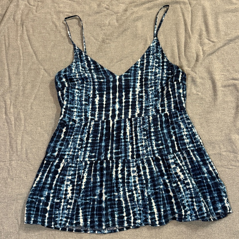 Old Navy Navy and White Tie-Dye Top